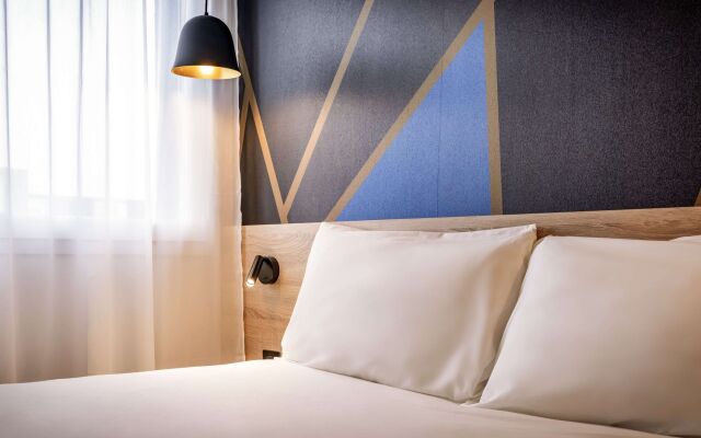 Ibis Styles Valenciennes Petite Foret