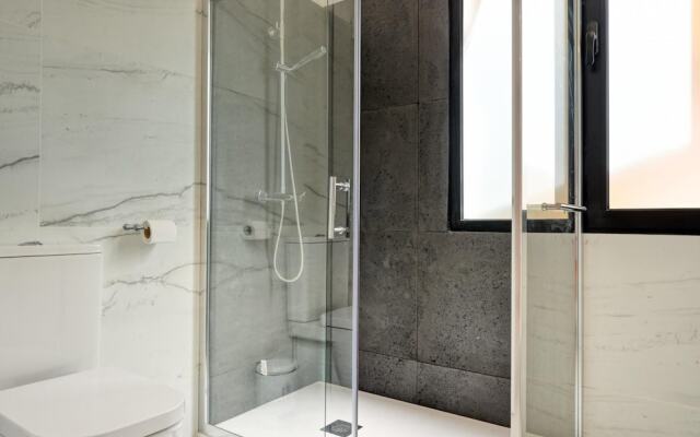 Beco Santa Emilia 1C a Home in Madeira