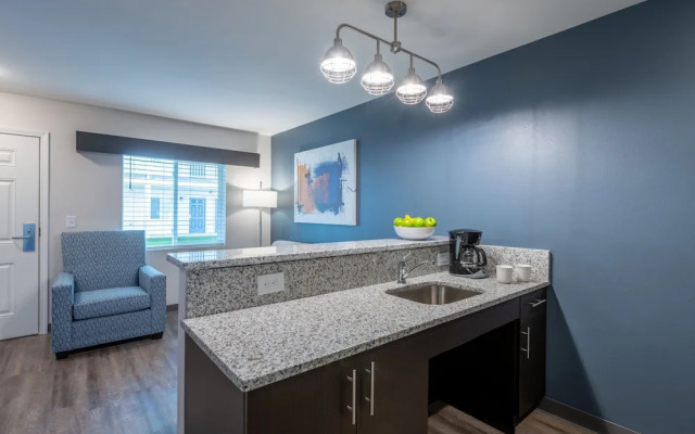 Stay APT Suites Alexandria-Fort Belvoir