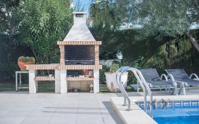 Villa 50m From the Beach in Cambrils