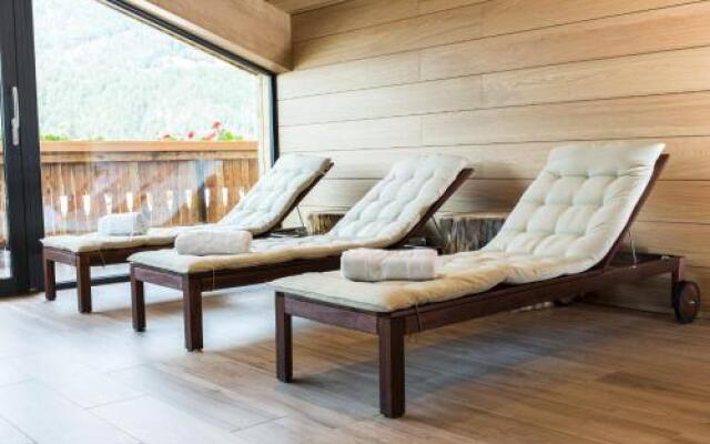 Korona, Resort & Entertainment