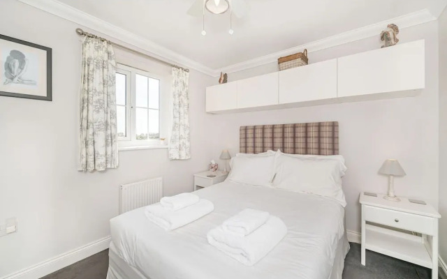 West Bay Holiday Home