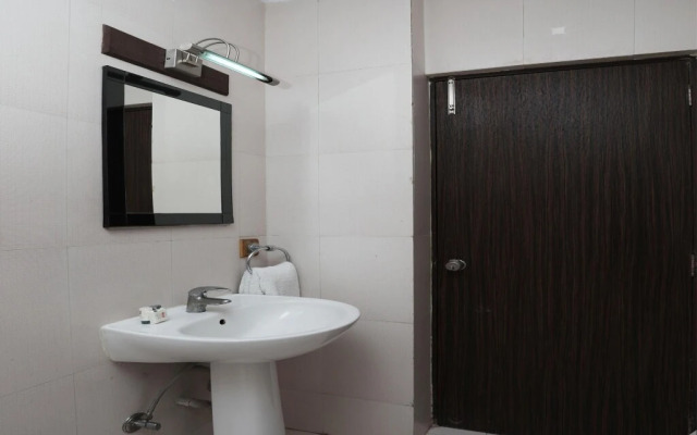 Hotel Siddharth Induspark