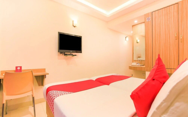 M The Business Hotel by OYO Rooms