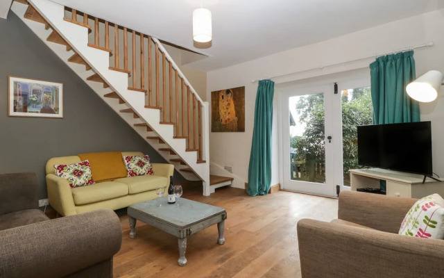 Woodlands Cottage