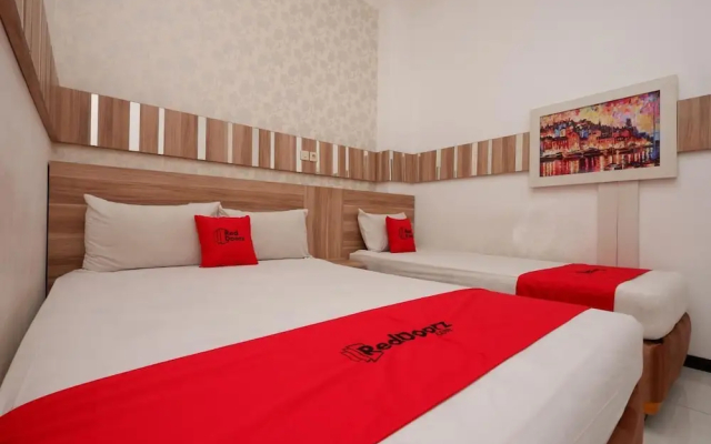Omah Seroja Guesthouse