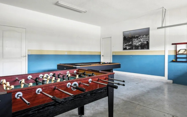 Spacious Getaway With Pool, Near Orlando Parks