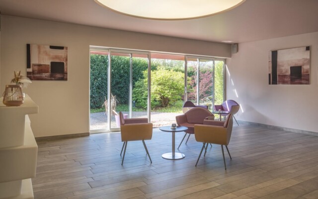 Charming Hotel, Montbéliard South