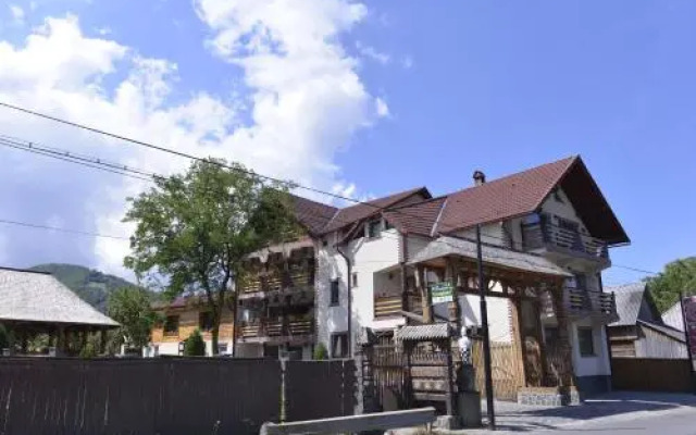 Pensiunea Lacramioara