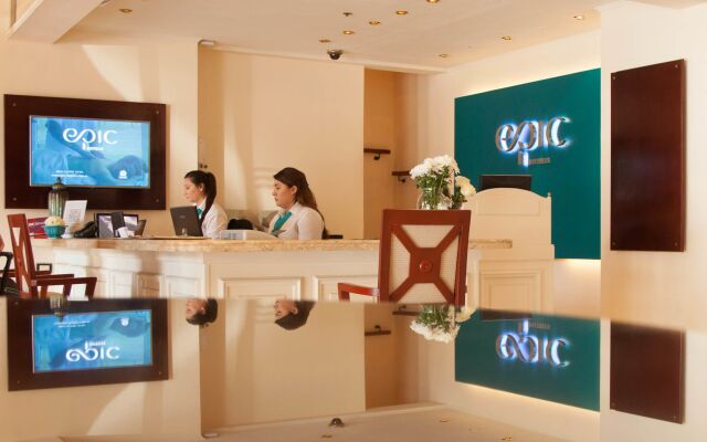 Epic Hotel Villa Mercedes