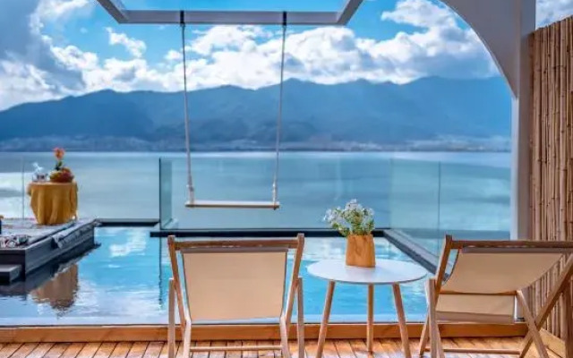 Dali South Holiday Villa