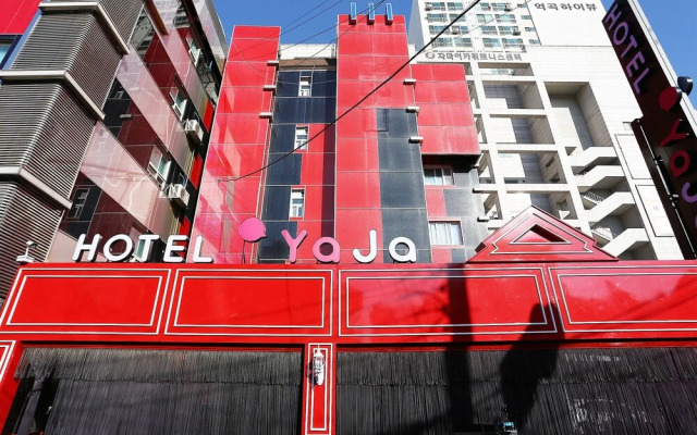 hotelImage