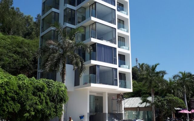 Nha Trang Harbor Apartments & Hotel