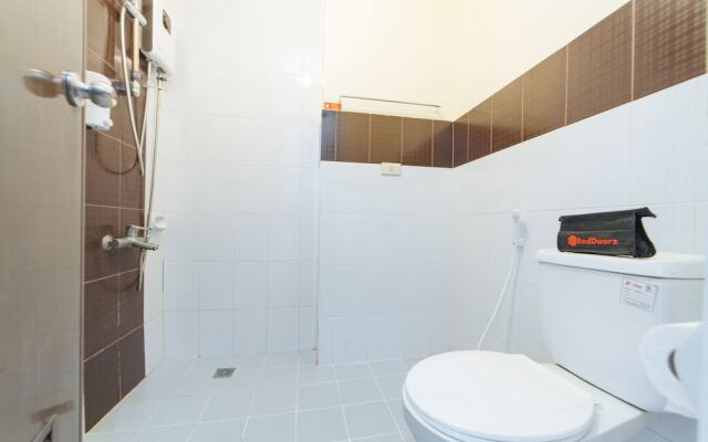 RedDoorz Plus near CK Square Cainta