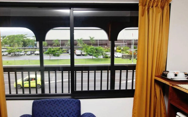 Travellers Point Hotel