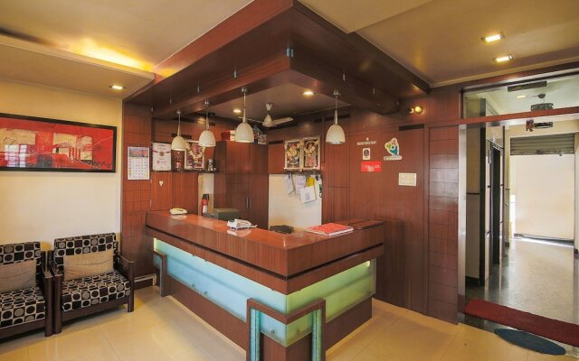 OYO 28178 Mega Inn
