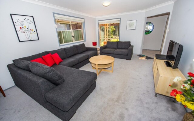 Rocky Pt Rd 83A - Fingal Bay