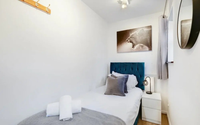 Spacious 4-Bedroom 2-Bath Home in Bywood