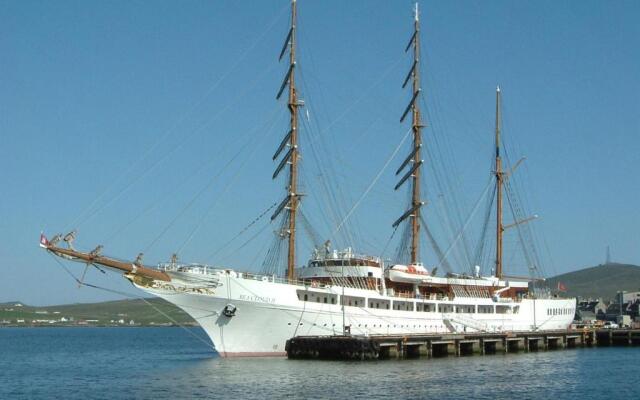 16 Mounthooly Street