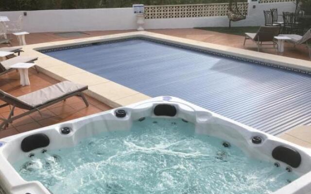 No 20 Bernia, Moraira