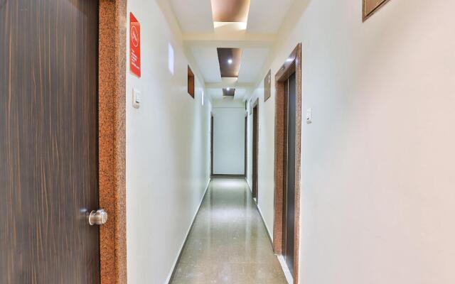OYO 11578 Nova Hotel Nildeep