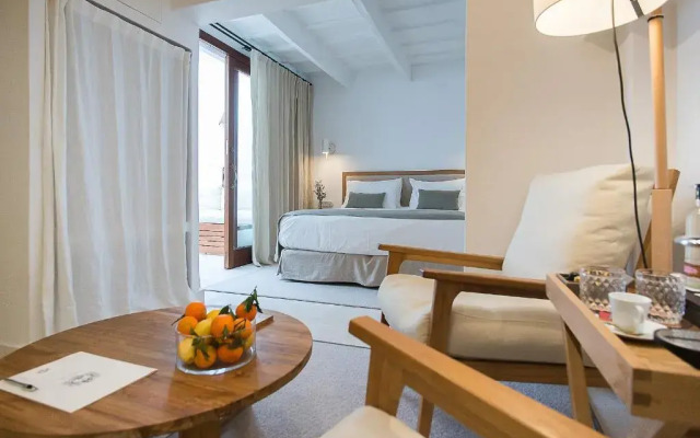 S'Hotelet d'es Born - Suites & SPA