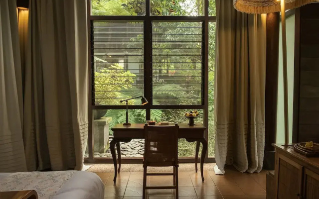 Dua Dari, a Residence by Hadiprana