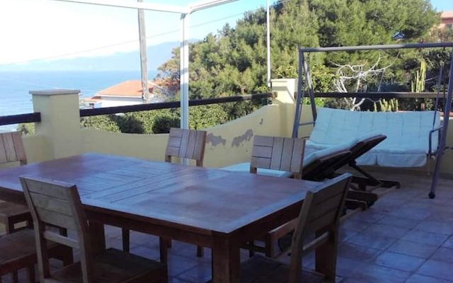 Villa with 3 Bedrooms in Magomadas, with Wonderful Sea View And Terrace - 10 M From the Beach