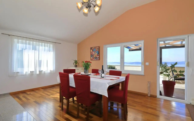 Vanda Land Penthouse