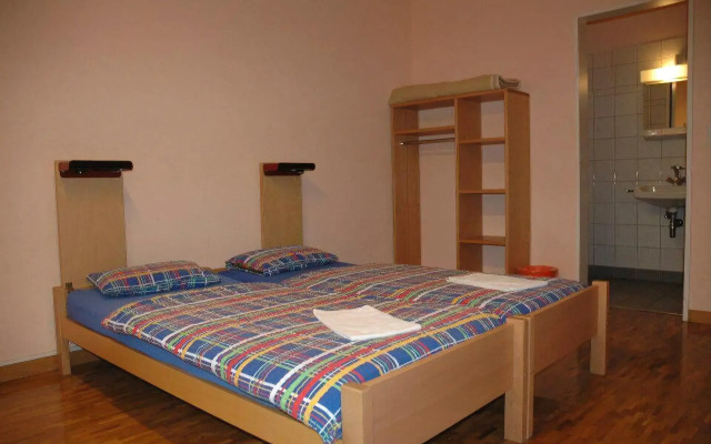 Geneva Hostel