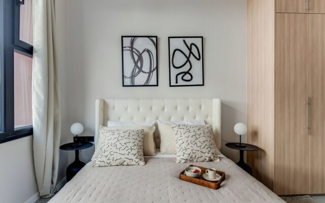 Sanders Port - Prime Studio Near Piraeus Port