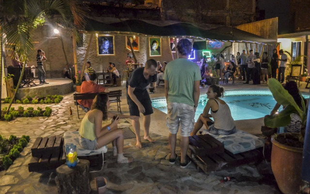 Viajero Cali Hostel & Salsa School