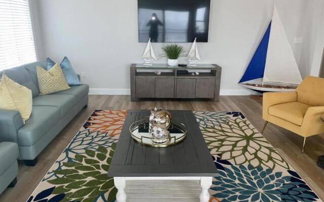 Wc408 East Farragut Road, Unit 302