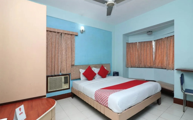 Collection O 5043 Ratnakar Days' Inn