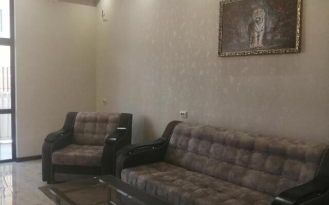 Yuzhnaya Rapsodiya Guesthouse