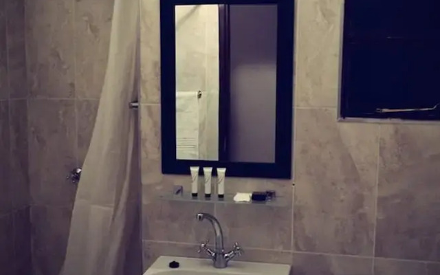 Adansonia Hotel Maun