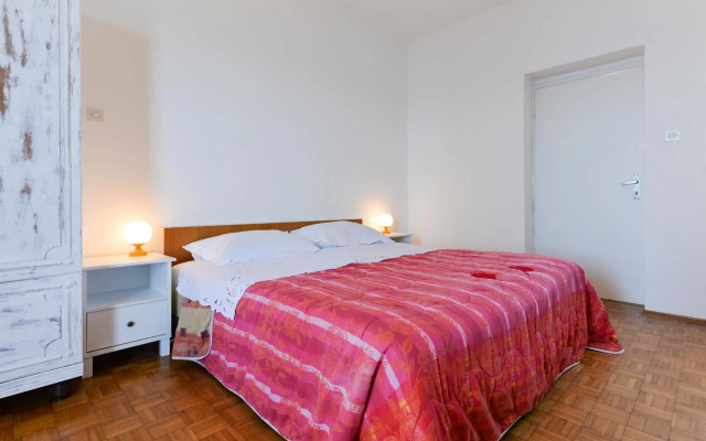 Punta Preko Apartments