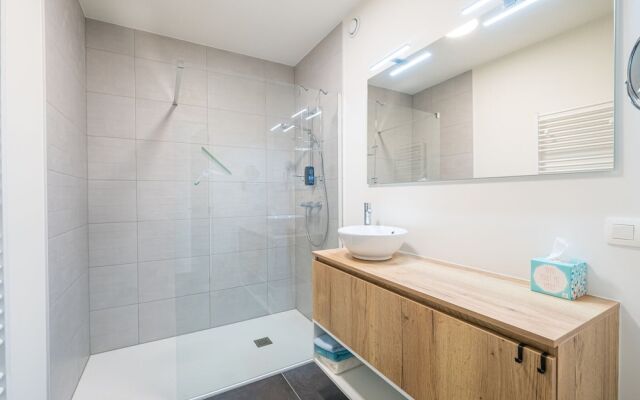 Bright Apartment on the First Floor