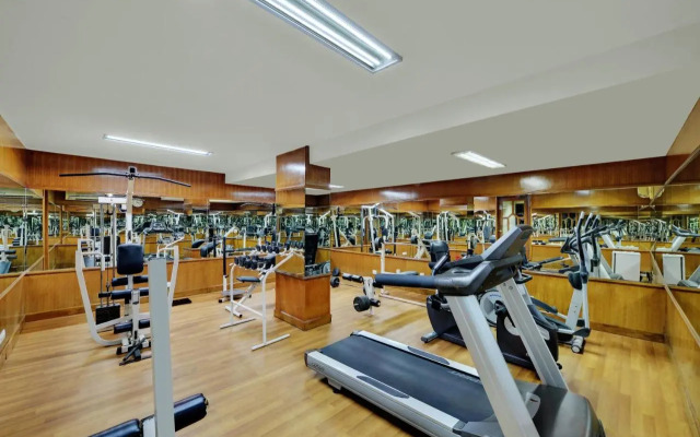 SRM Hotel Maraimalai Nagar