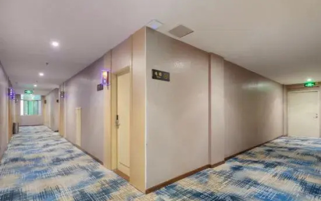 Fu Quan Hotel (Wuchuan Haibin Bus Terminal)