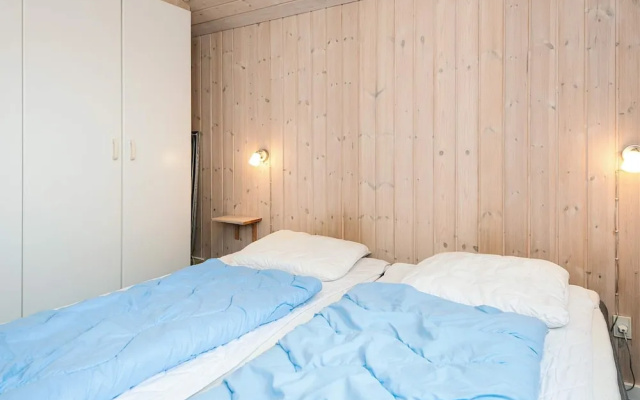 6 Person Holiday Home in Hemmet