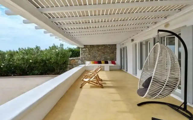 Stunning Villa With Panoramic View