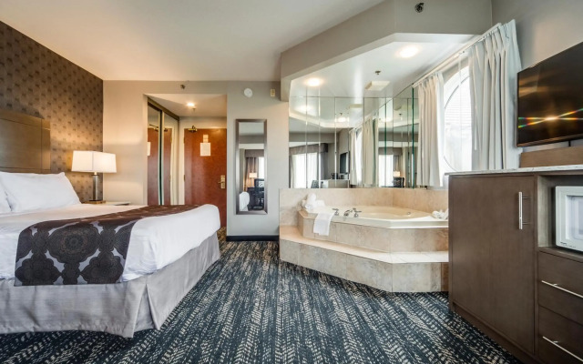 Monte Carlo Inn - Brampton Suites