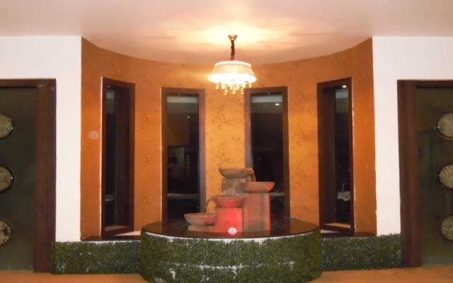 Hotel Kimaya