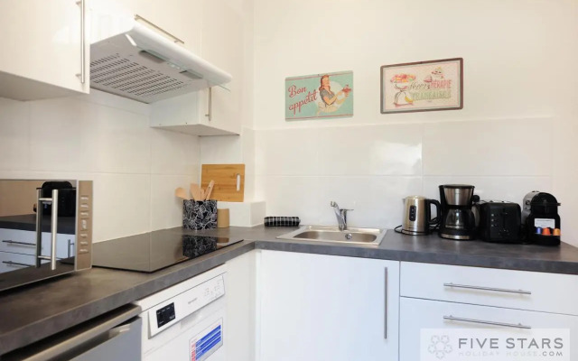 Studio 53 five stars holiday house