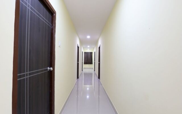 OYO 13569 Virat Residency