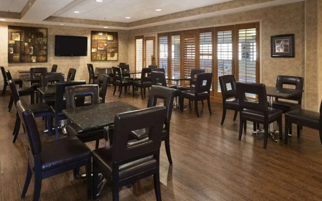 Wyndham Garden Oklahoma City Conference Ctr/Airpt/Bricktown