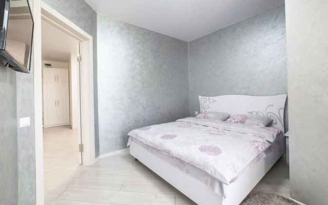 Apartments Roksolany 16