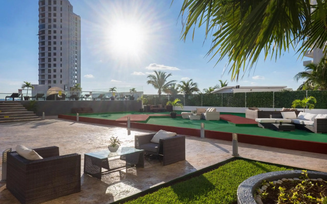 Suites Malecon Cancun