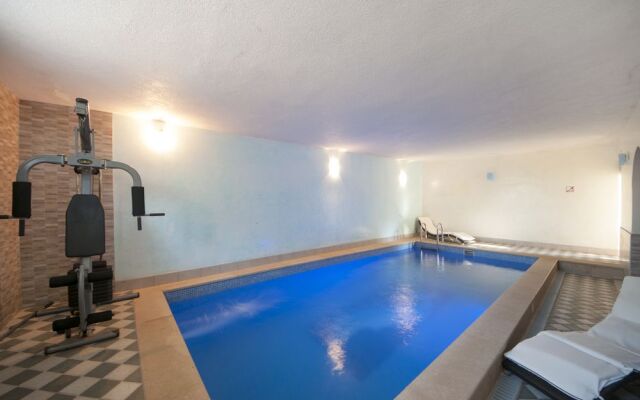 Aparthotel eM Ka